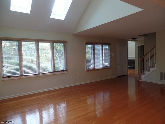 3rd image of 85 Village Dr