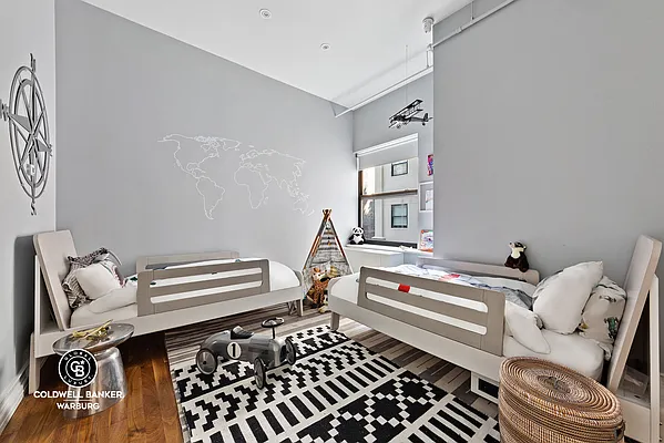 Sold by Coldwell Banker Warburg | media 11