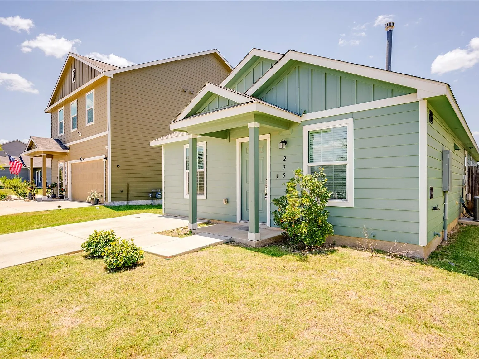 3 bed, 2.0 bath, 1568 sqft, $1,700 — Photo 3