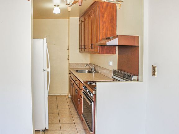 5th image of 2940 W 5th St APT 18E