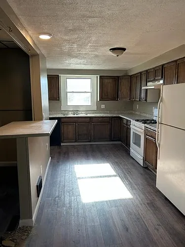 1519 Victoria Ave Photo 1