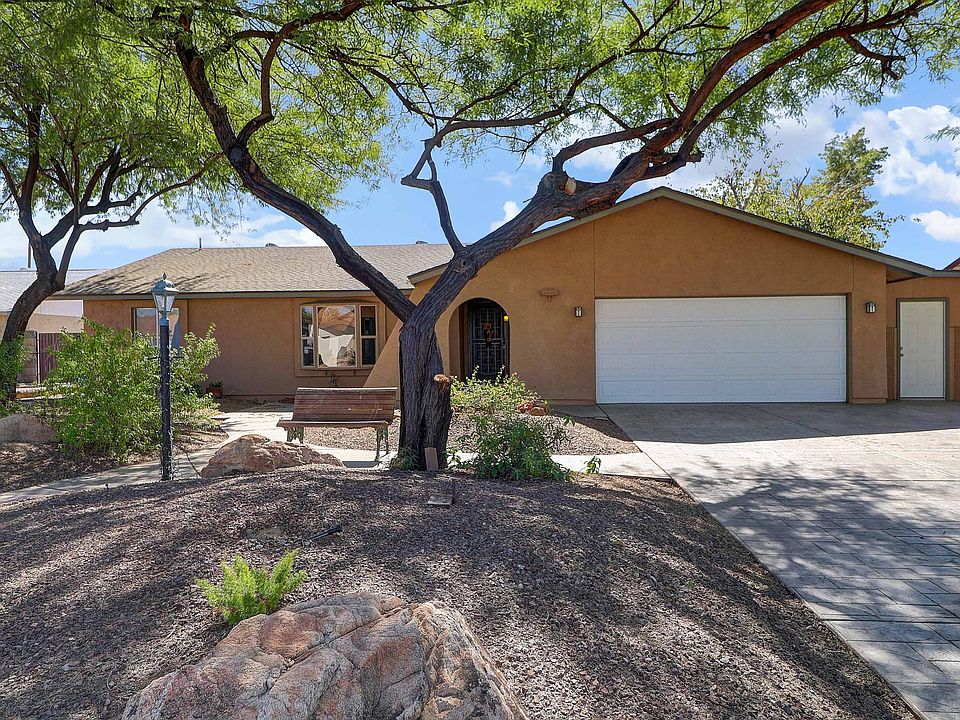 1st image of 4319 W Paradise Dr