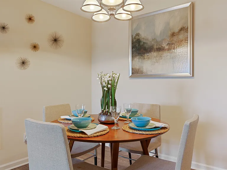 The Retreat at Grande Lake Apartments — Photo 18