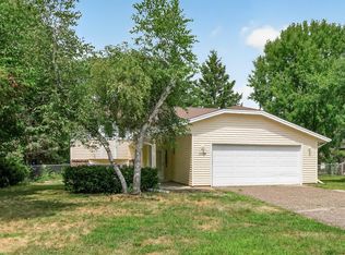 1124 Meadowwood Dr, Minneapolis, MN 55444
