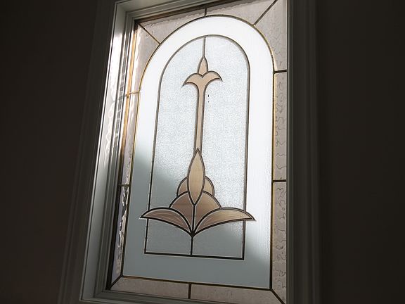 2nd image of 10 Carrington Pl