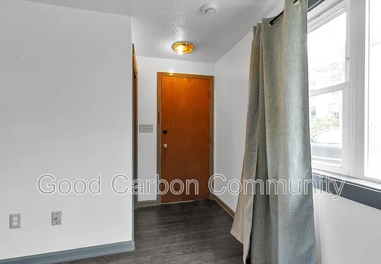 5752 Main St — Photo 12