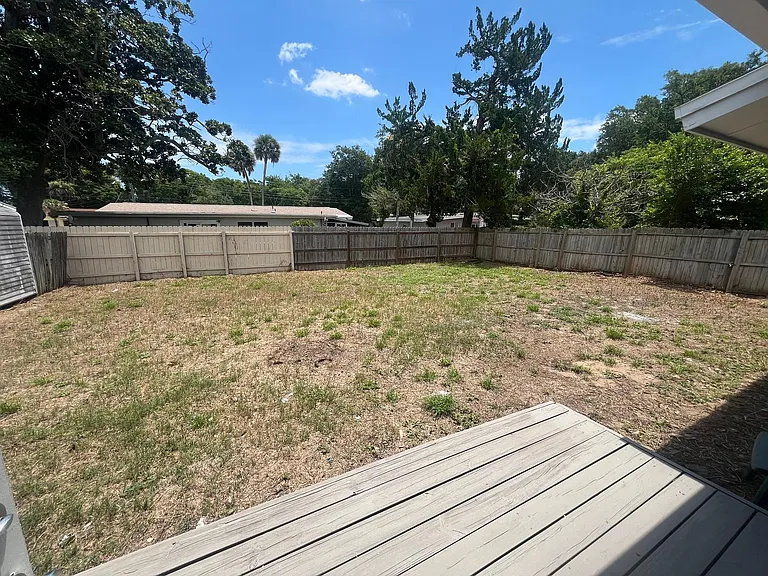 2227 Nottingham Rd — Photo 16