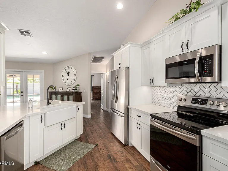 2041 E Marquette Dr — Photo 25