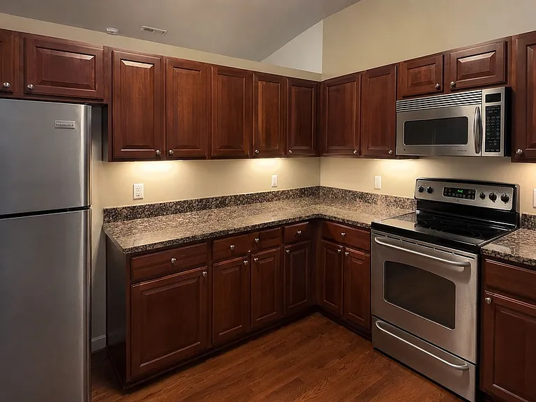 450 W Princess Anne Rd #308 — Photo 3