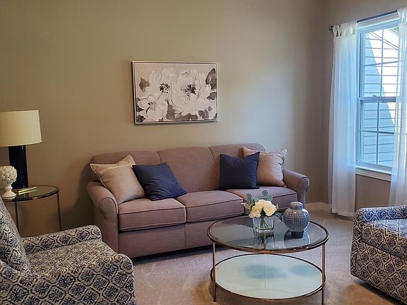 4th image of 204 Olivia Dr