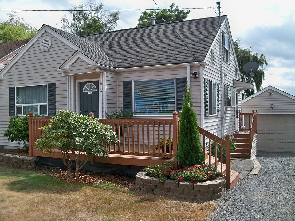 1st image of 1612 1st St