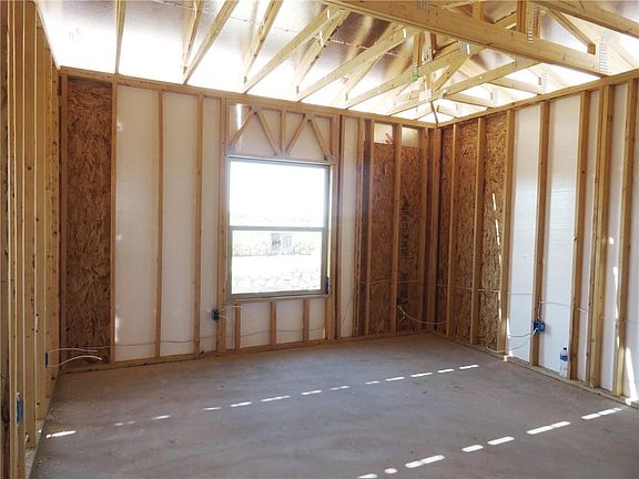 5th image of 6421 Tama St