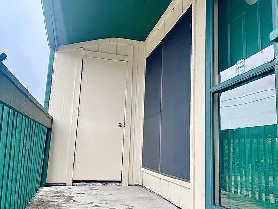 3rd image of 1516 Bay Area Blvd APT Q16