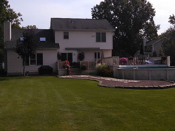 2nd image of 5299 Oakwood Dr