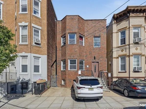 1507 Kerrigan Ave, Union City, NJ 07087