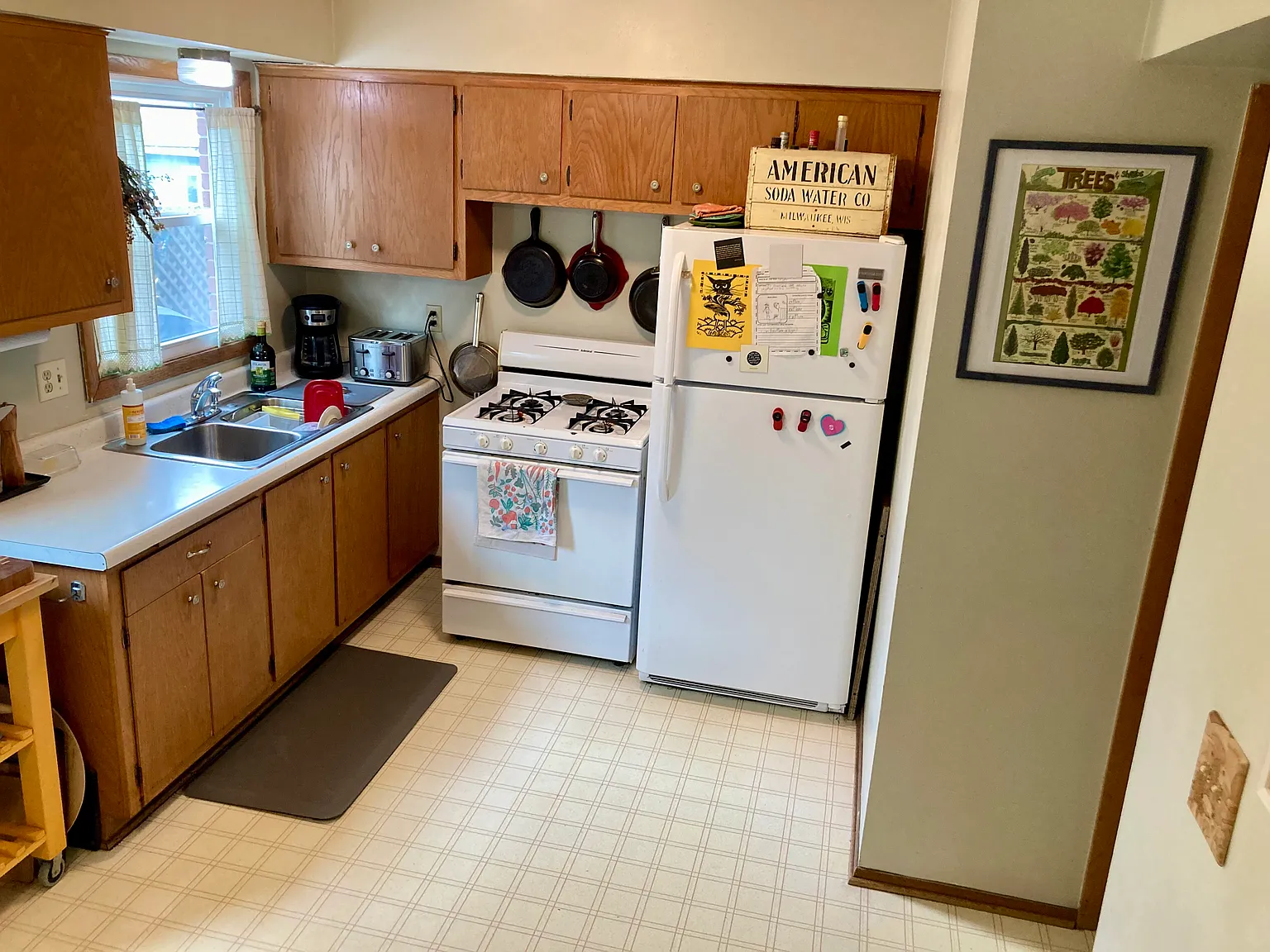2 bed, 1.5 bath, 1000 sqft, $1,440 — Photo 2