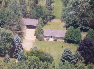 9751 S Michelle Dr, Durand, MI 48429