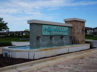 10477 W 33rd Way, Hialeah, FL 33018