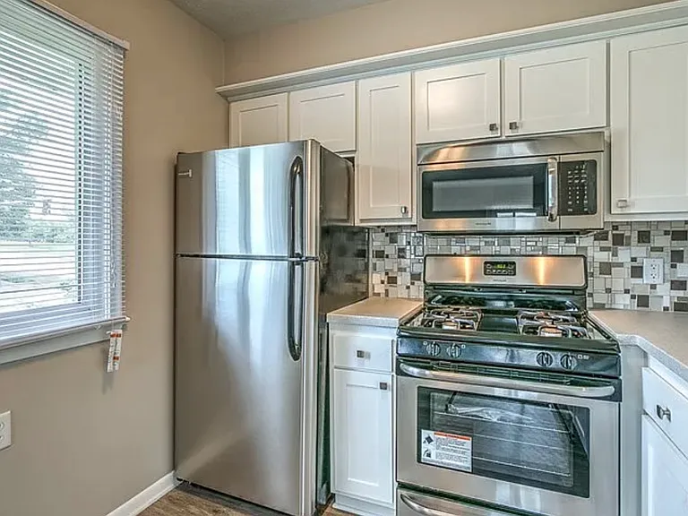 Harrison Place Apartments — Photo 11
