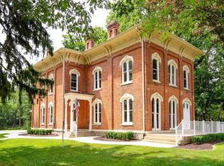 732 W Michigan St, New Carlisle, IN 46552