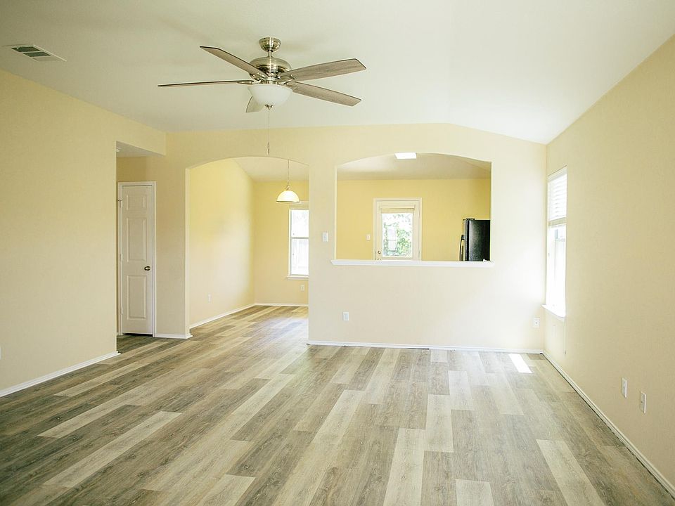 1st image of 130 McGugan Ln