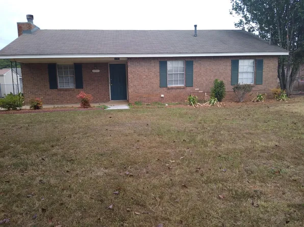 1706 Deatsville Hwy, Millbrook, AL 36054