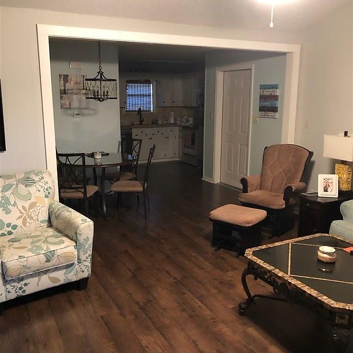 2nd image of 103 Wesley Dr
