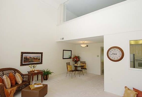 Living Room/Dining Room