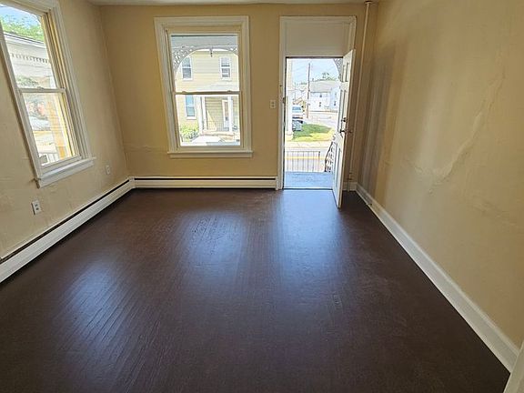 3rd image of 26 S 28th St