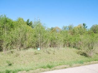L4 Packer Ln, Pardeeville, WI 53954