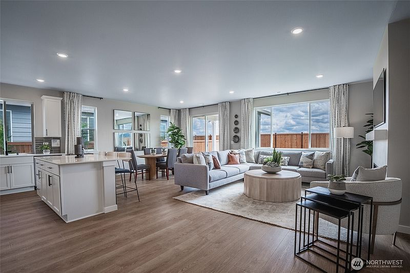 5th image of 13739 184th Street Ct E #142
