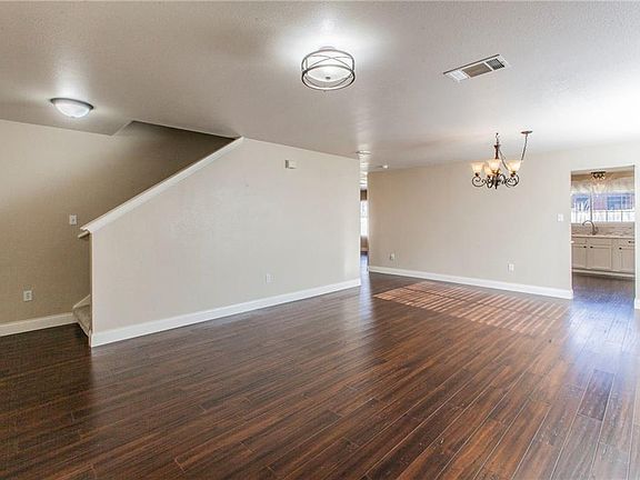 4th image of 1201 Cimarron Ct