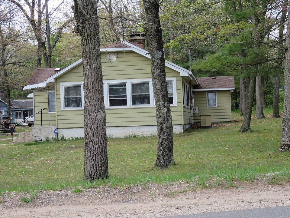1675 E 88th St, Newaygo, MI 49337 Zillow
