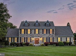 3821 Fountain Cir, Fountainville, PA 18923