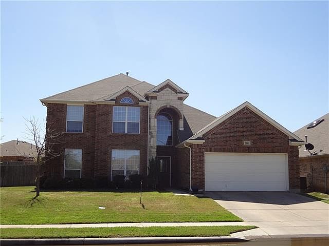 1st image of 2040 El Camino Dr