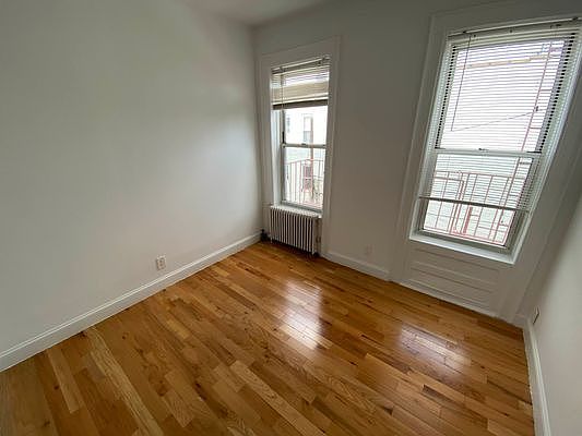 3rd image of 4311 34th Ave #3Q