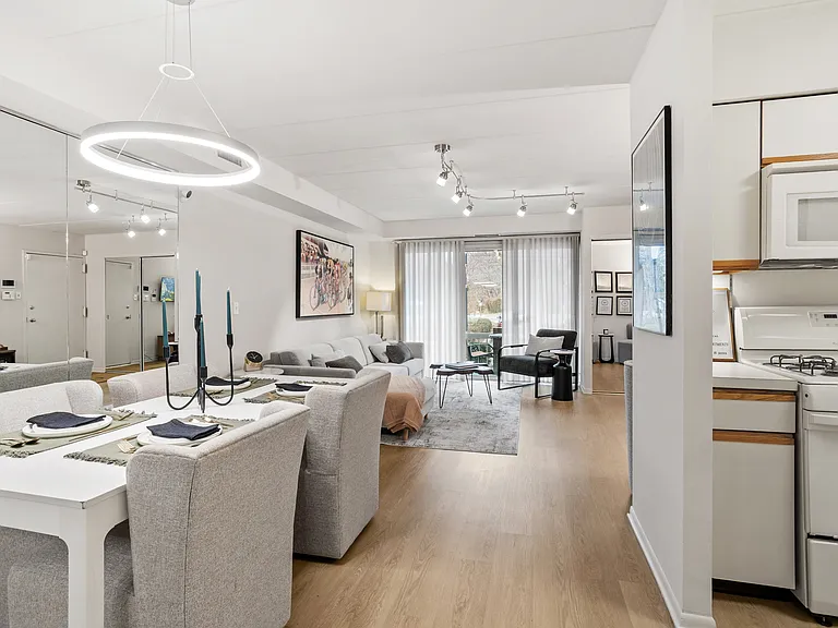 Park Place One Apartments — Photo 6