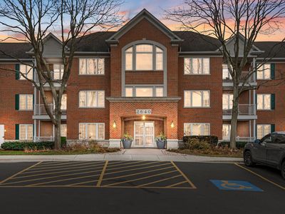 2640 Summit Dr UNIT 301, Glenview, IL, 60025