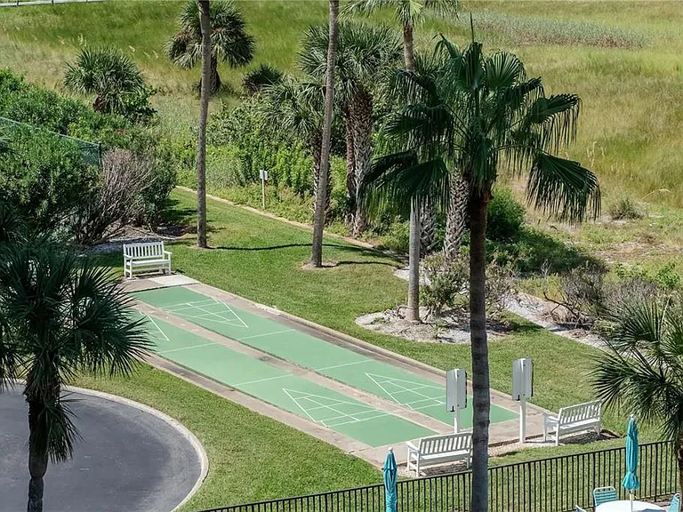 1230 Gulf Blvd #1402 — Photo 42