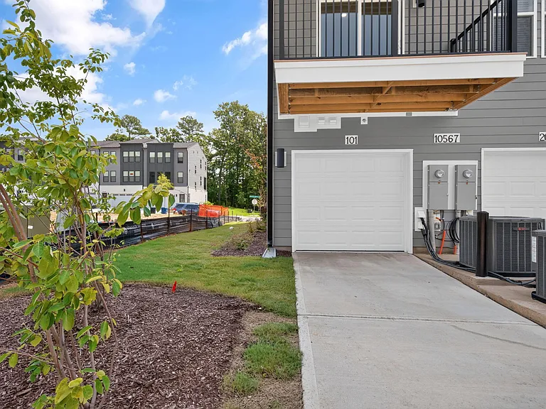 10567 Pleasant Branch Dr #101 — Photo 27