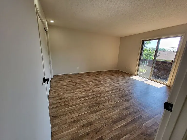 3333 E 113th Ter #B — Photo 9