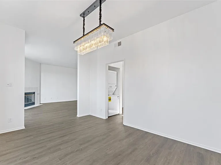 1175 E. Ocean Blvd — Photo 5