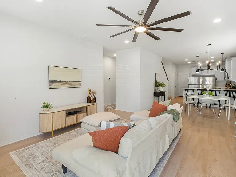 Turner Residence — Photo 2