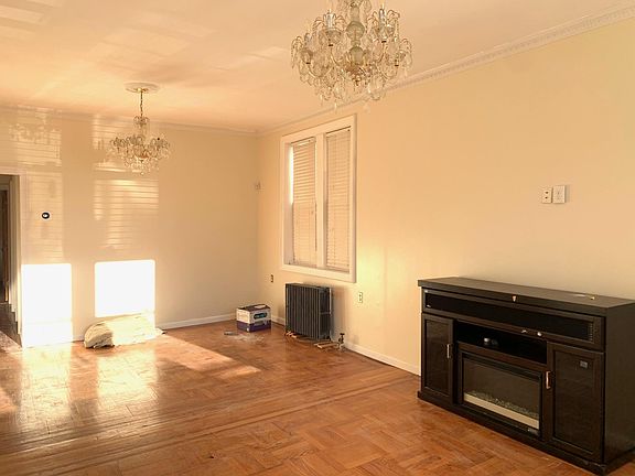 Dining room combined with living room