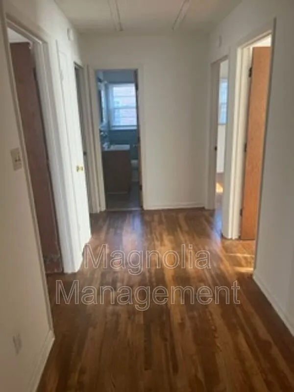 3 bed, 1.0 bath, $835 — Photo 4