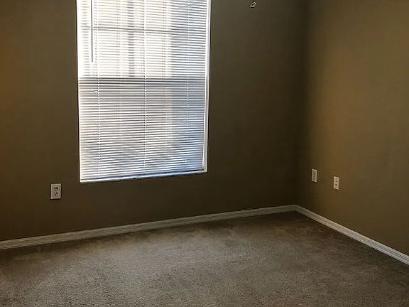 5th image of 5524 Metrowest Blvd Unit 203