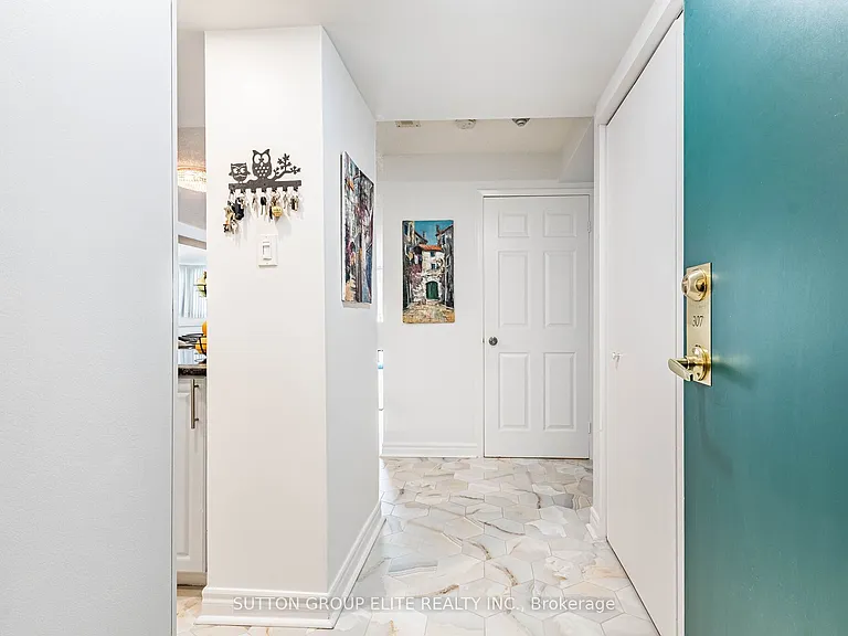 2091 Hurontario St #307 — Photo 6