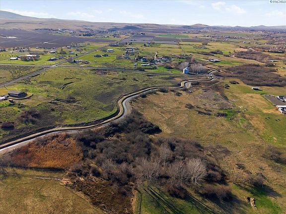 4th image of Nka S Nine Canyon Rd