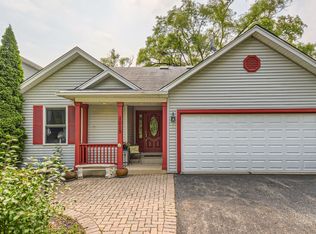 1015 Harrison Ave, Wauconda, IL