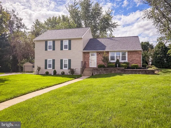 8 Carmel Pl, Newtown, PA 18940